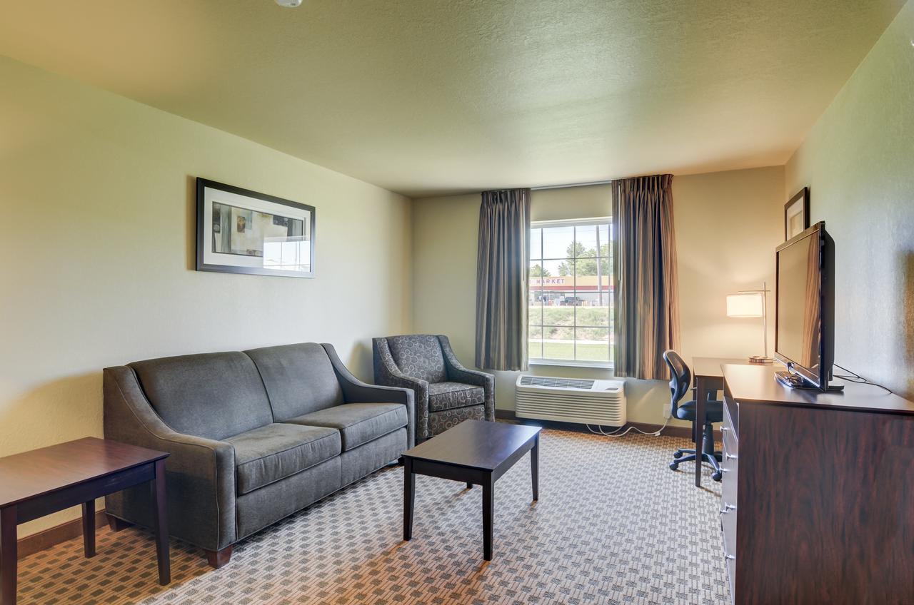 Cobblestone & - Hotel