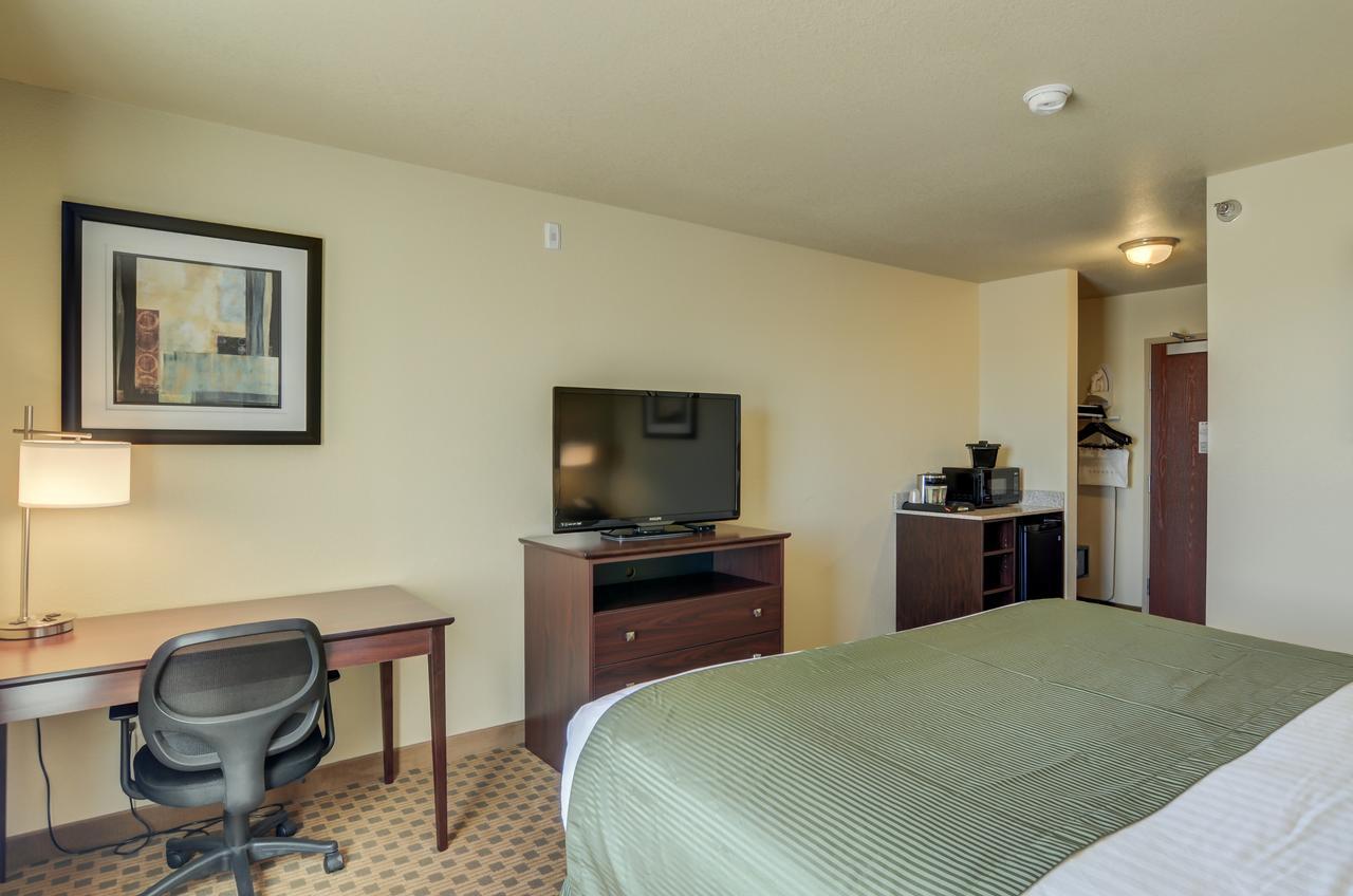 Hotel Cobblestone & - 3*